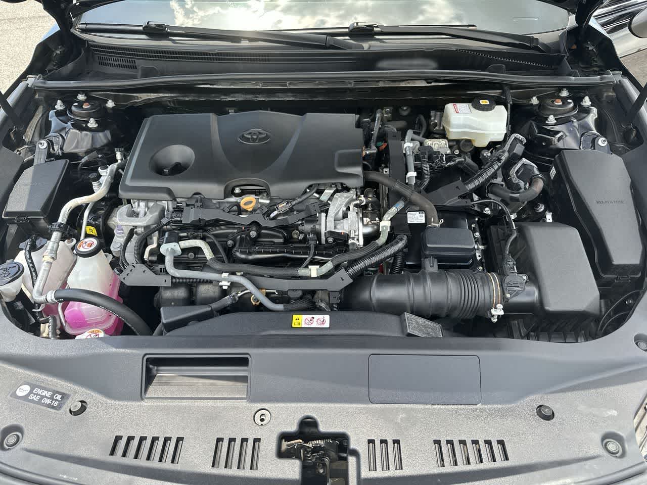 Toyota Avalon Limited Hybrid 2021