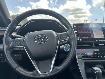Toyota Avalon Limited Hybrid 2021
