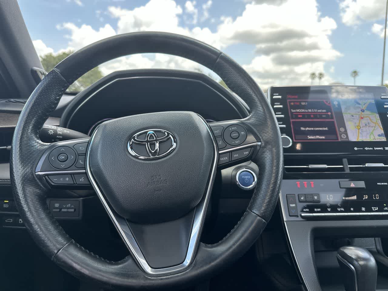 Toyota Avalon Limited Hybrid 2021