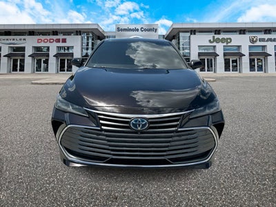 Toyota Avalon Limited Hybrid 2021