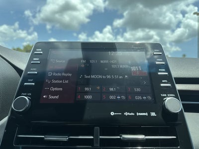 Toyota Avalon Limited Hybrid 2021