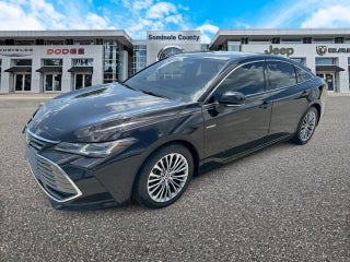 Toyota Avalon Limited Hybrid 2021