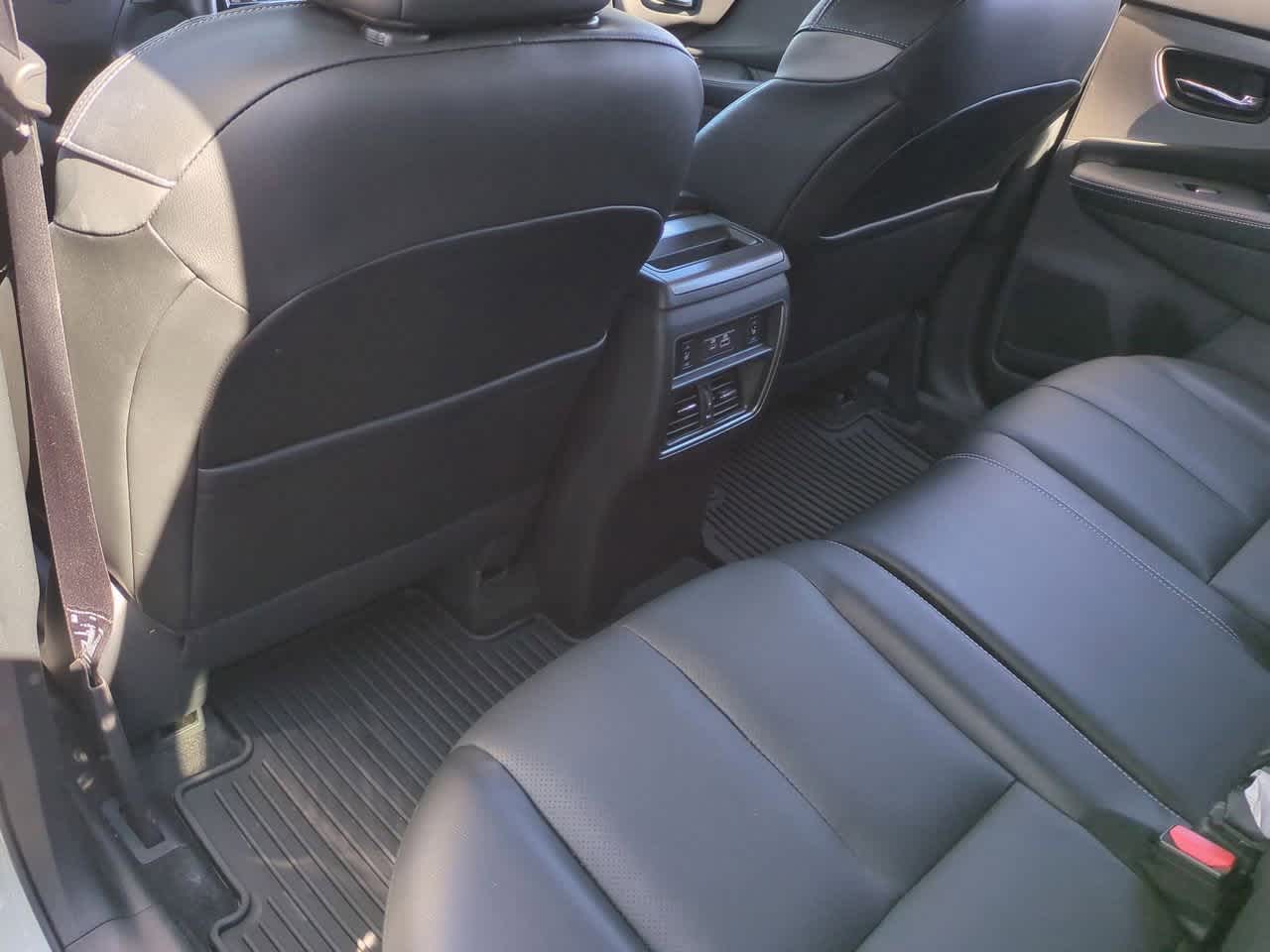 Nissan Murano SL FWD 2024