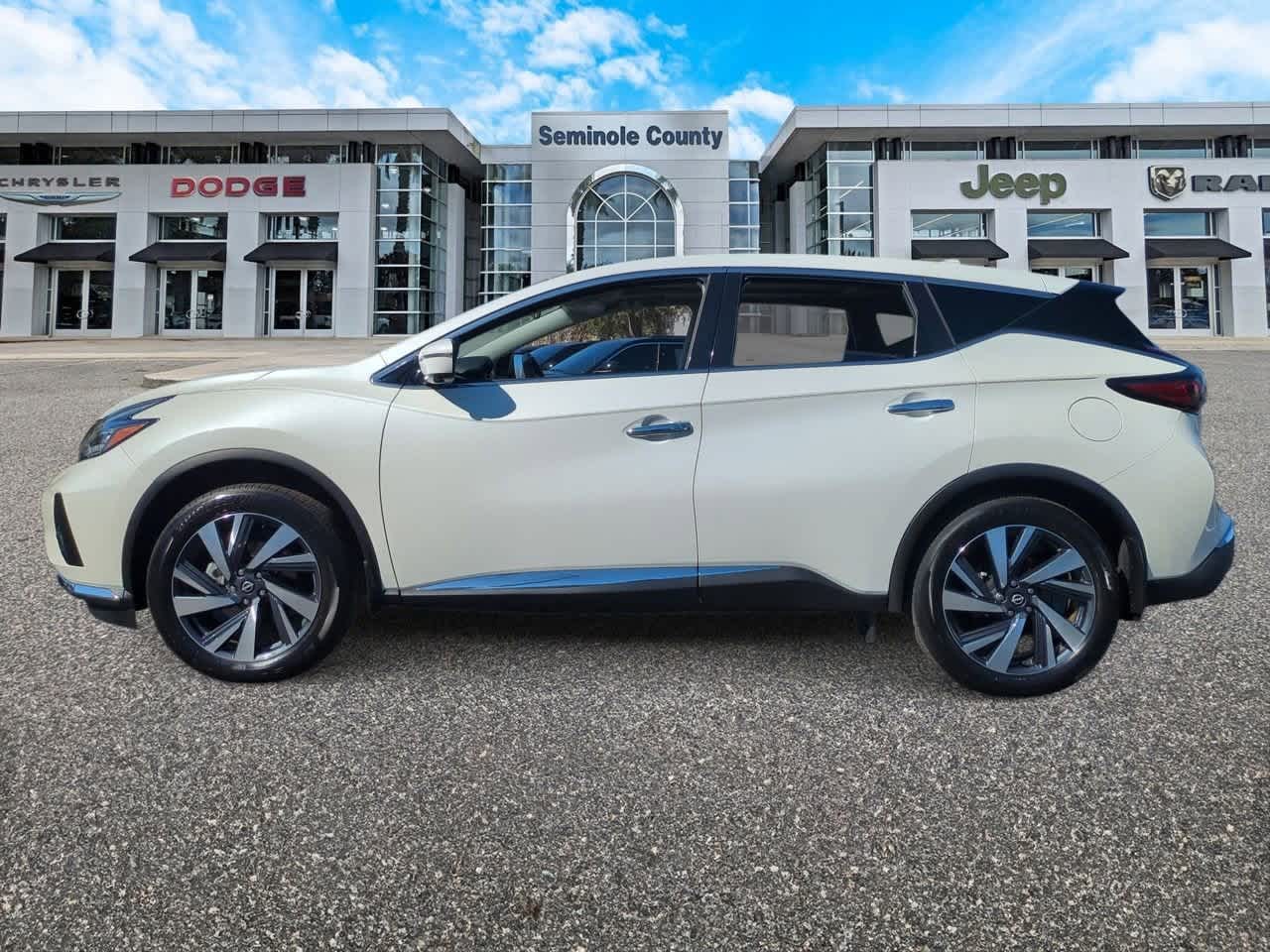 Nissan Murano SL FWD 2024
