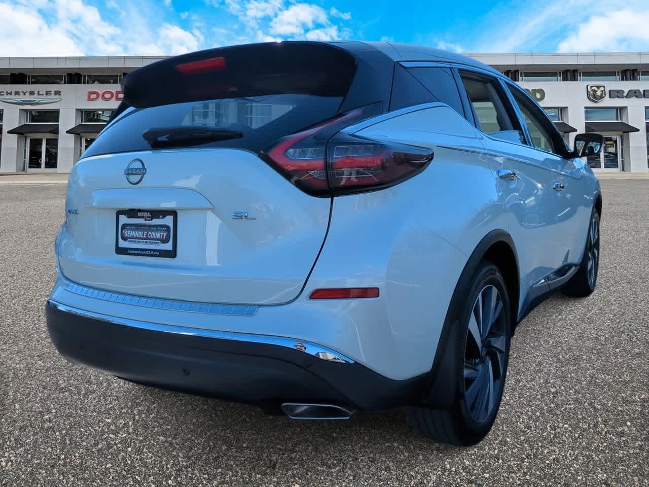 Nissan Murano SL FWD 2024