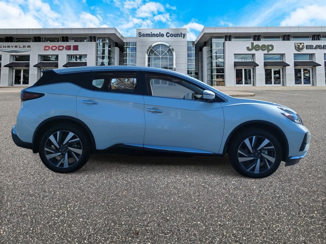 Nissan Murano SL FWD 2024