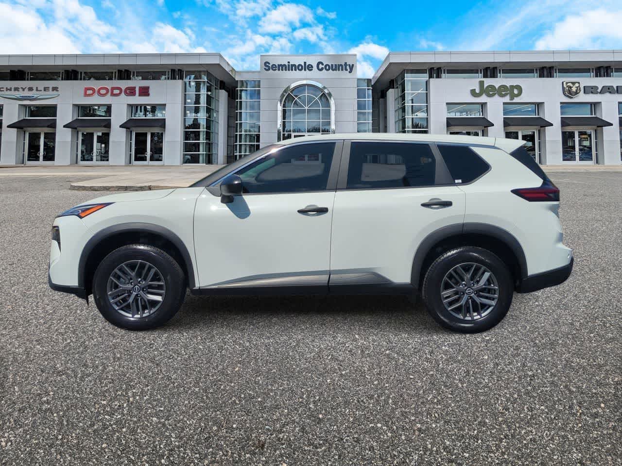 Nissan Rogue S FWD 2024