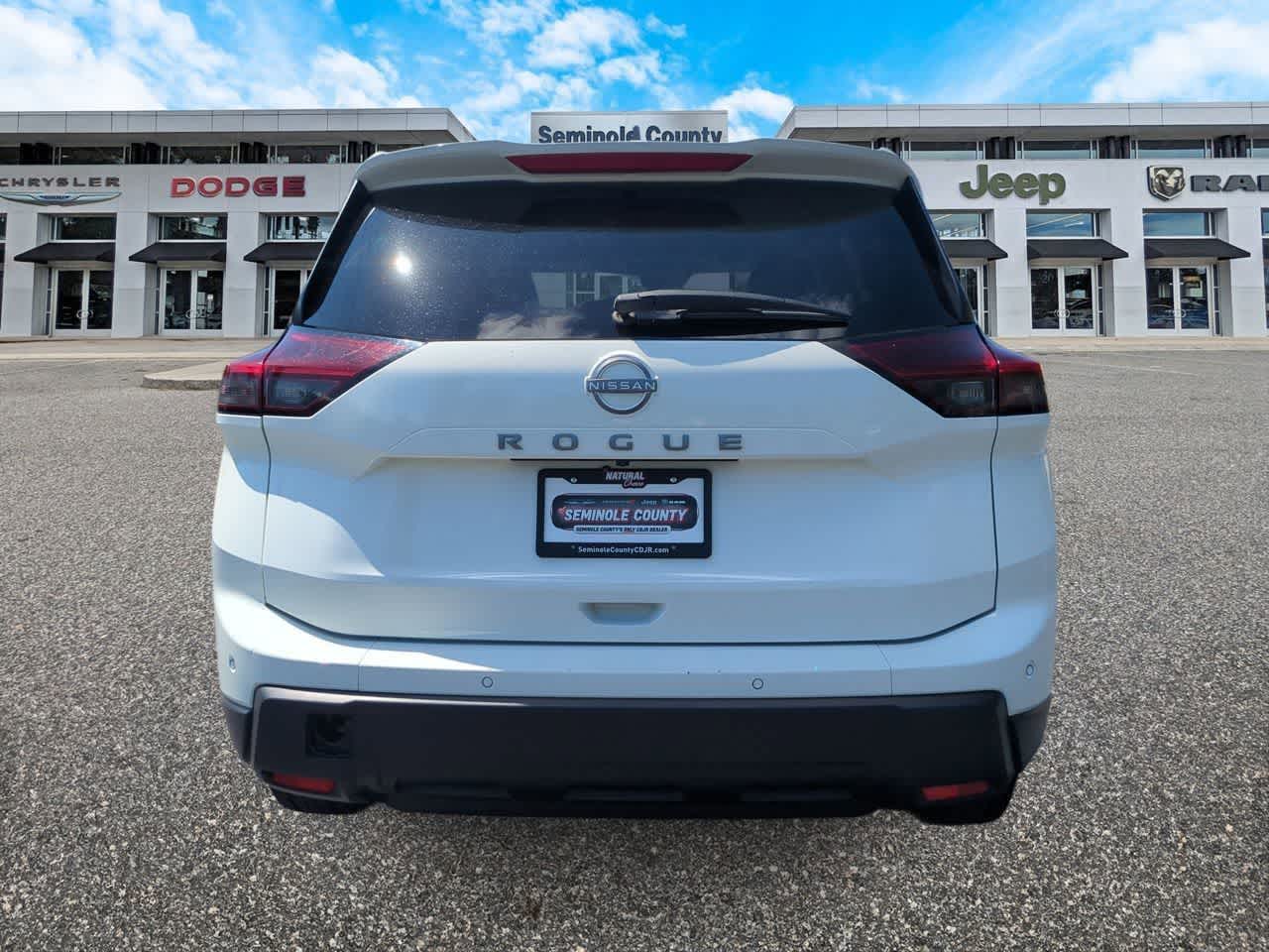 Nissan Rogue S FWD 2024