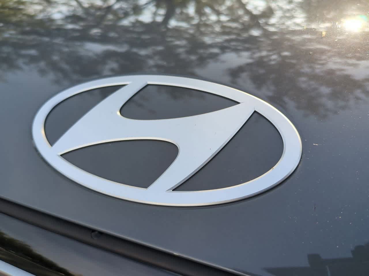 Hyundai Santa Fe SE 2024