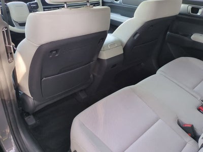 Hyundai Santa Fe SE 2024