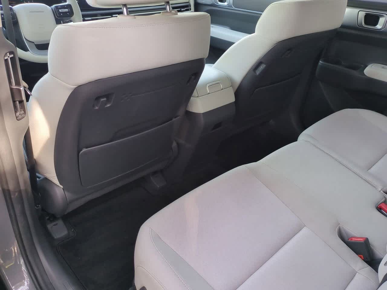 Hyundai Santa Fe SE 2024