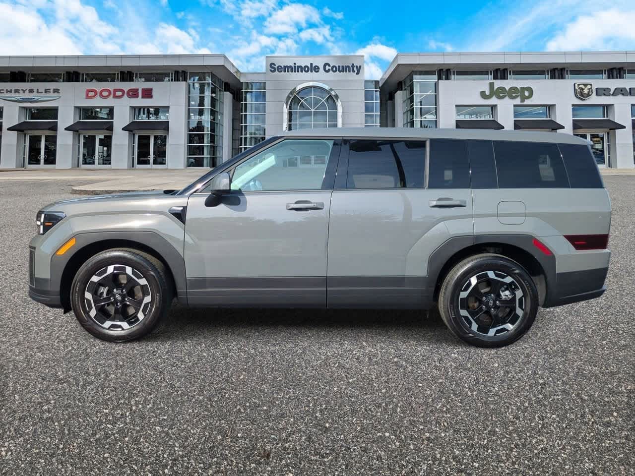 Hyundai Santa Fe SE 2024