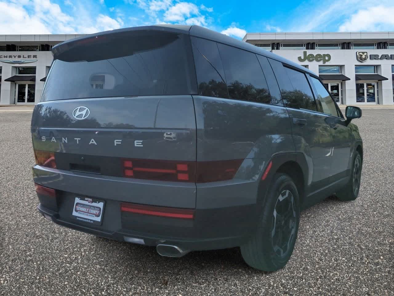 Hyundai Santa Fe SE 2024