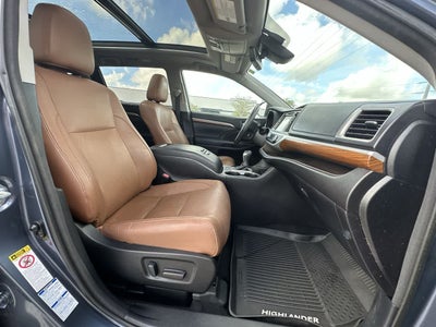 Toyota Highlander Hybrid Limited Platinum 2017