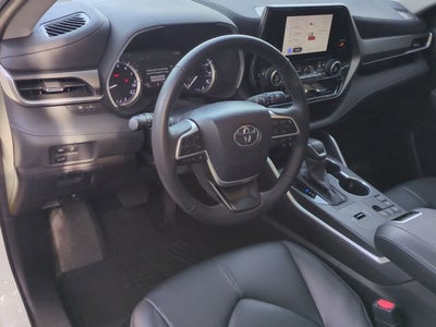 Toyota Highlander XLE 2024