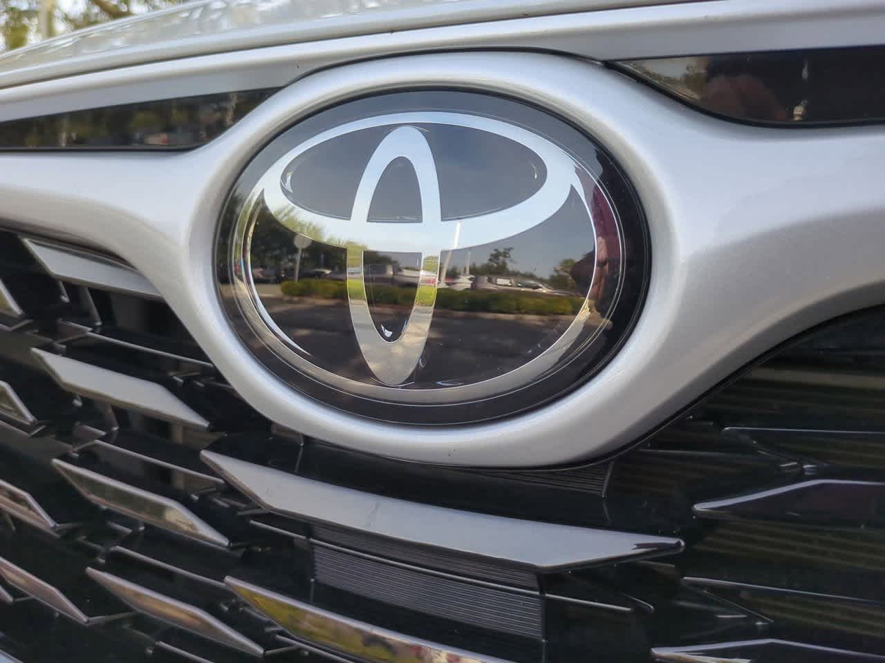 Toyota Highlander XLE 2024