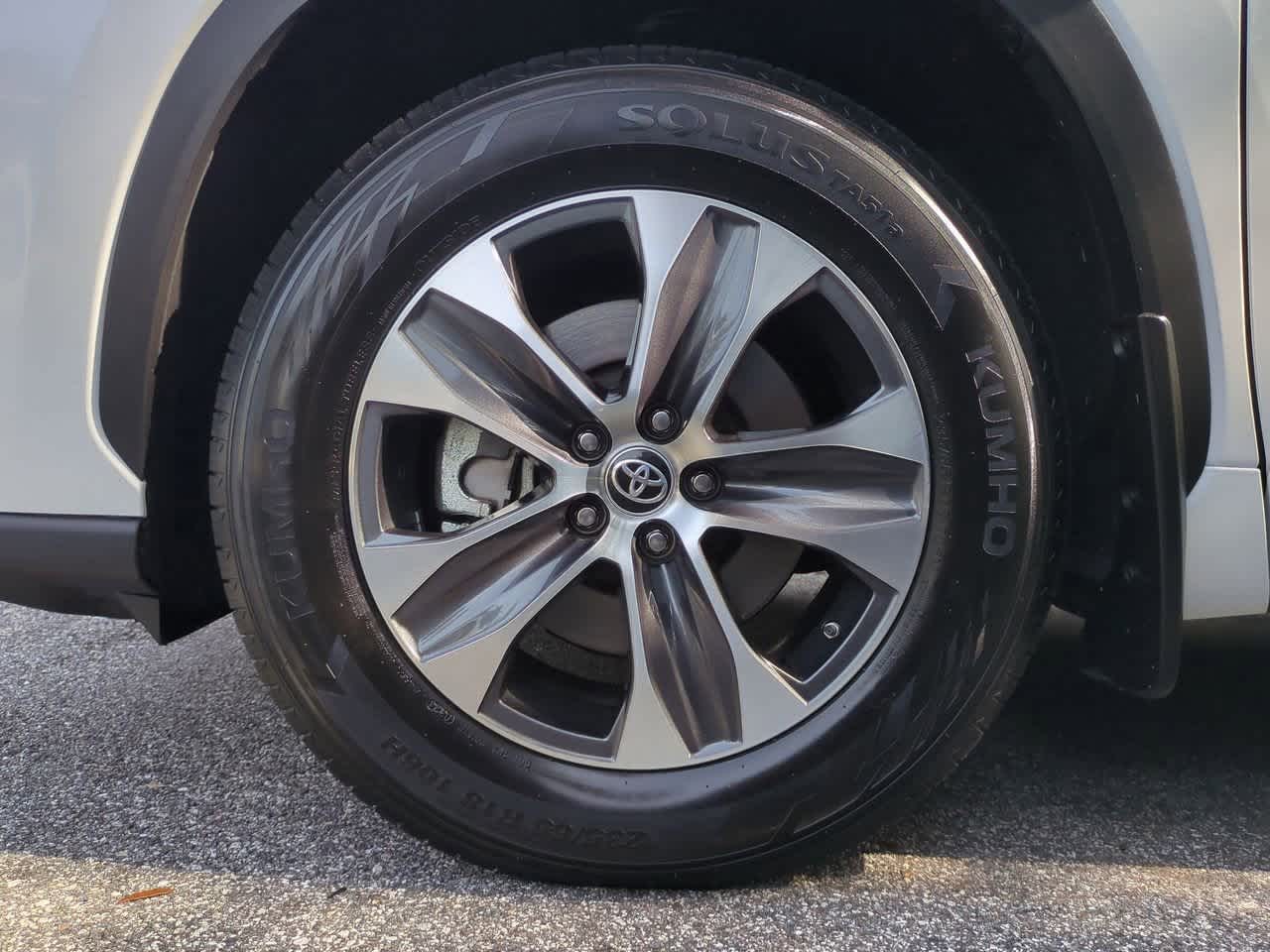 Toyota Highlander XLE 2024