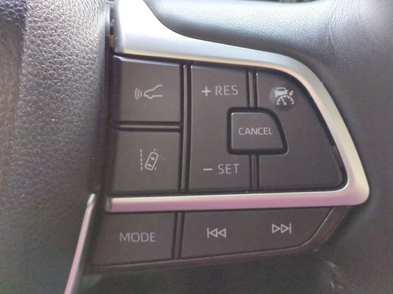 Toyota Highlander XLE 2024