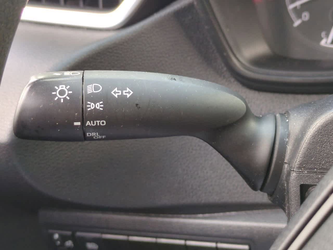 Toyota Corolla LE 2021