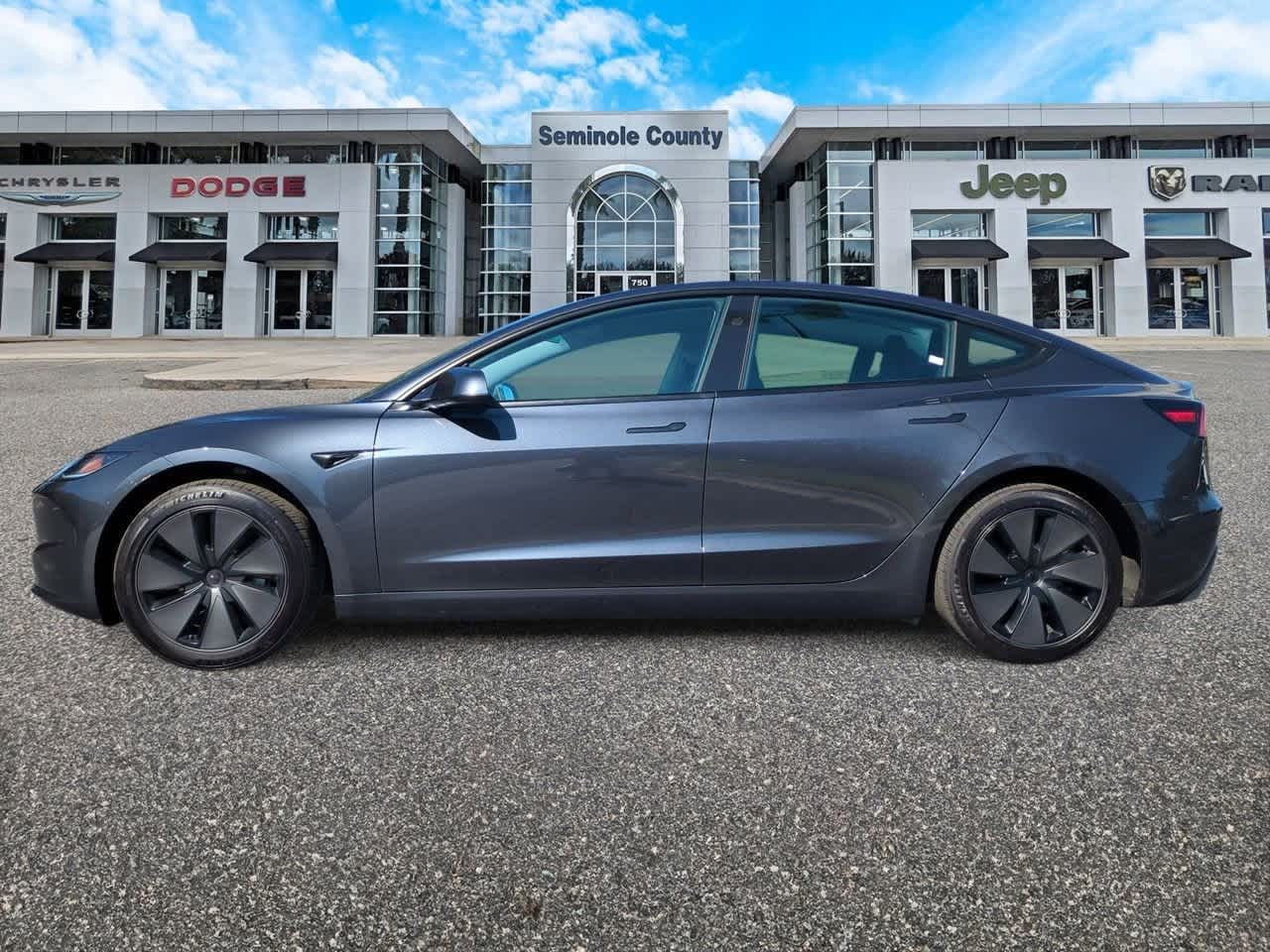 Tesla Model 3 Long Range con tracción trasera 2025