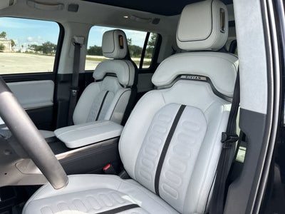 Rivian R1S Adventure 2024