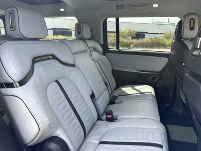 Rivian R1S Adventure 2024