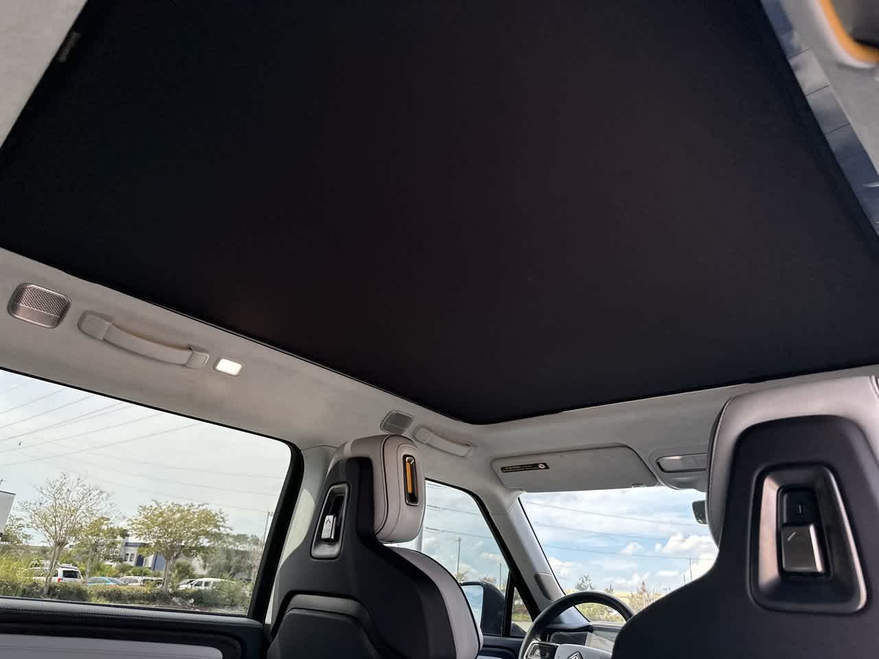 Rivian R1S Adventure 2024
