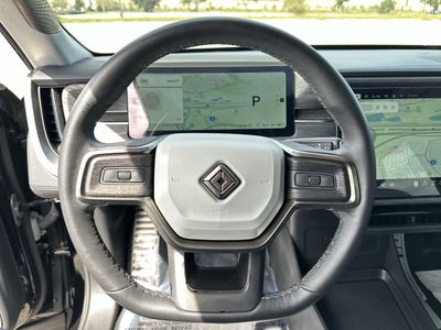 Rivian R1S Adventure 2024