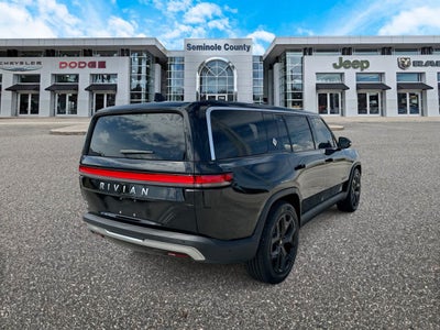 Rivian R1S Adventure 2024