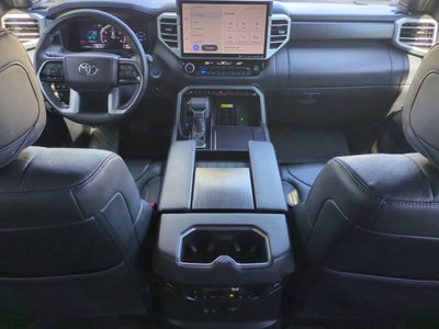 Toyota Sequoia Platinum 2023