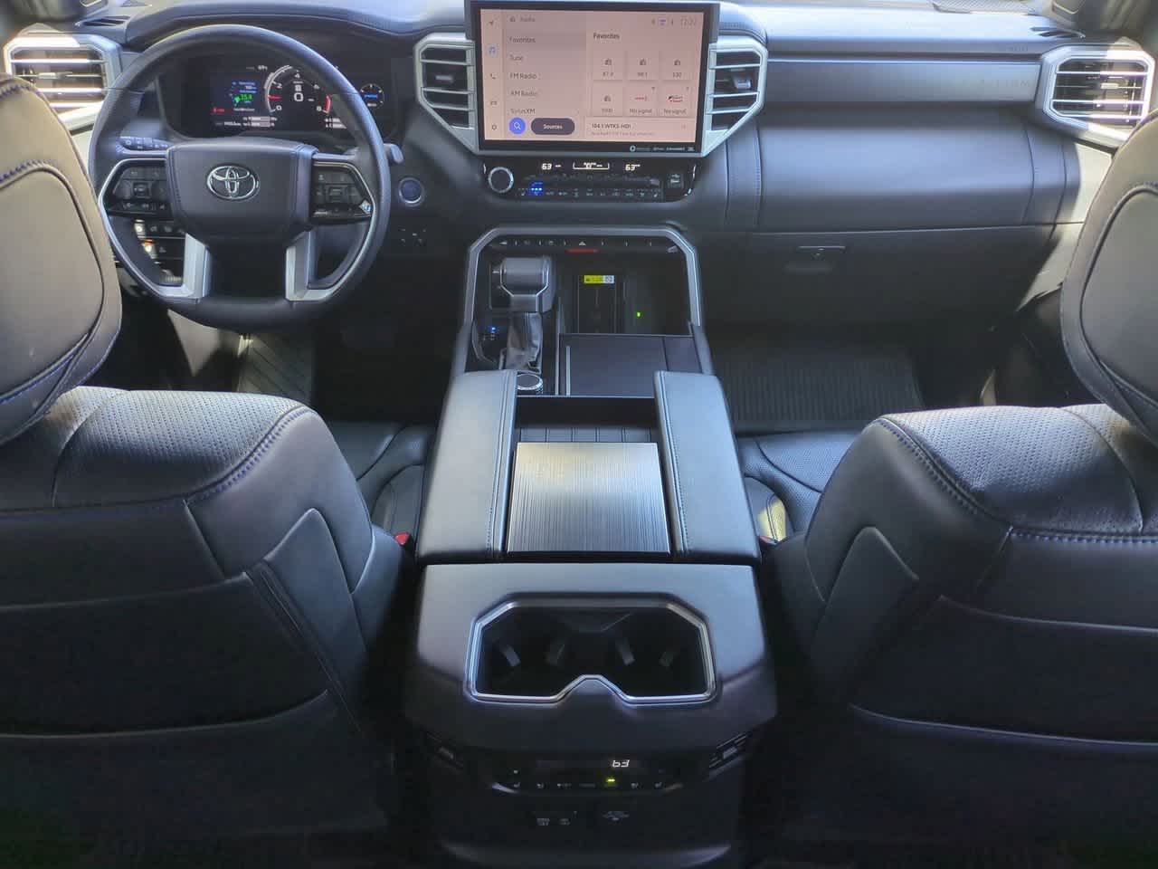 Toyota Sequoia Platinum 2023