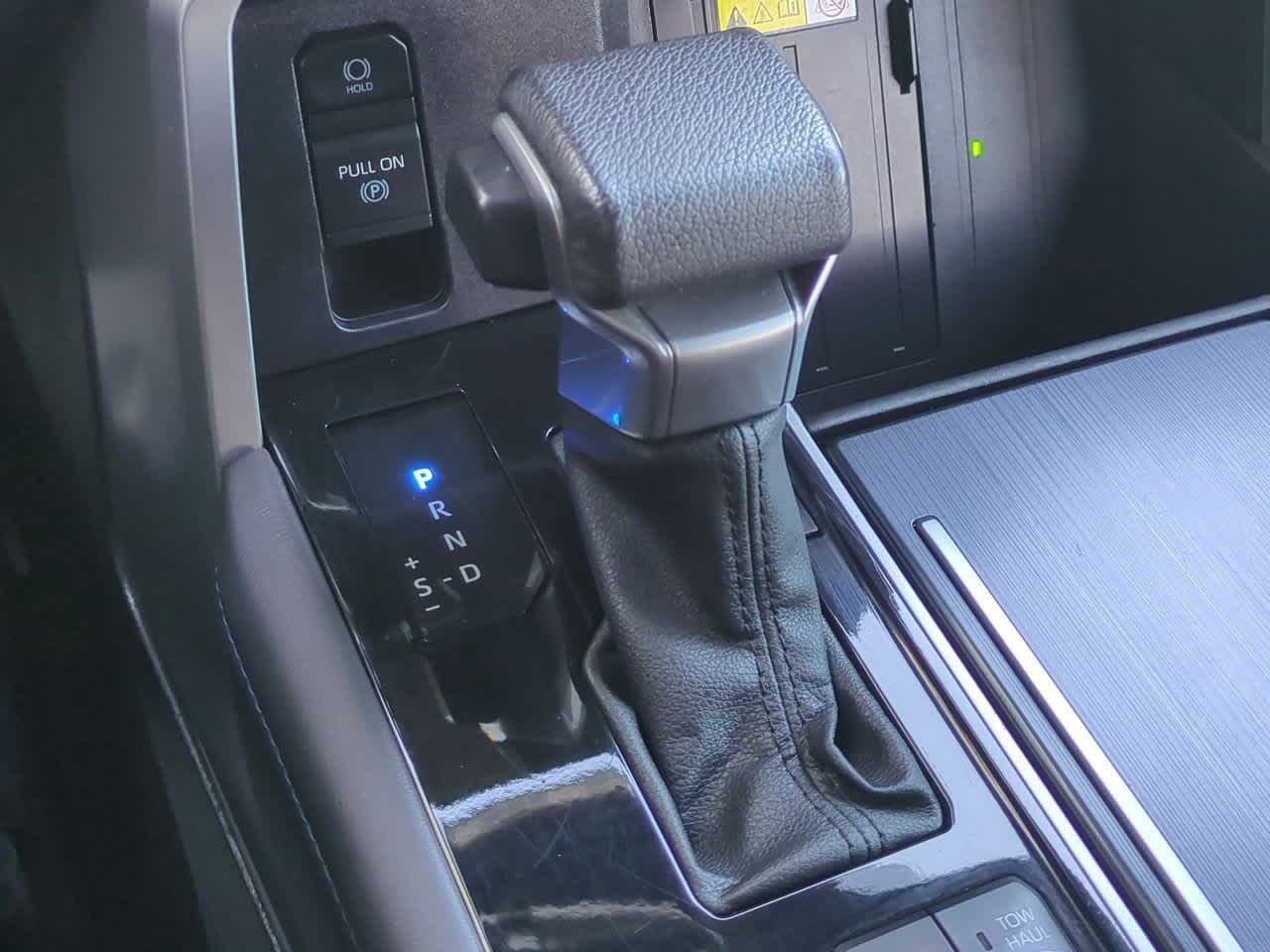 Toyota Sequoia Platinum 2023