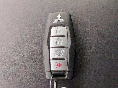 Mitsubishi Outlander SE 2.5 2WD 2024