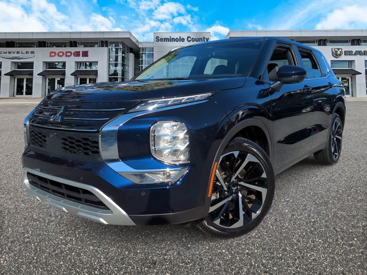 Mitsubishi Outlander SE 2.5 2WD 2024