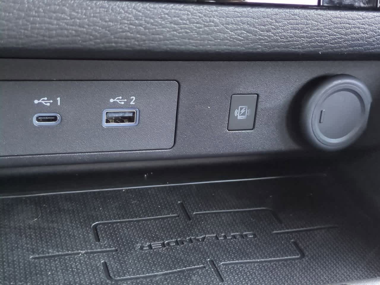 Mitsubishi Outlander SE 2.5 2WD 2024