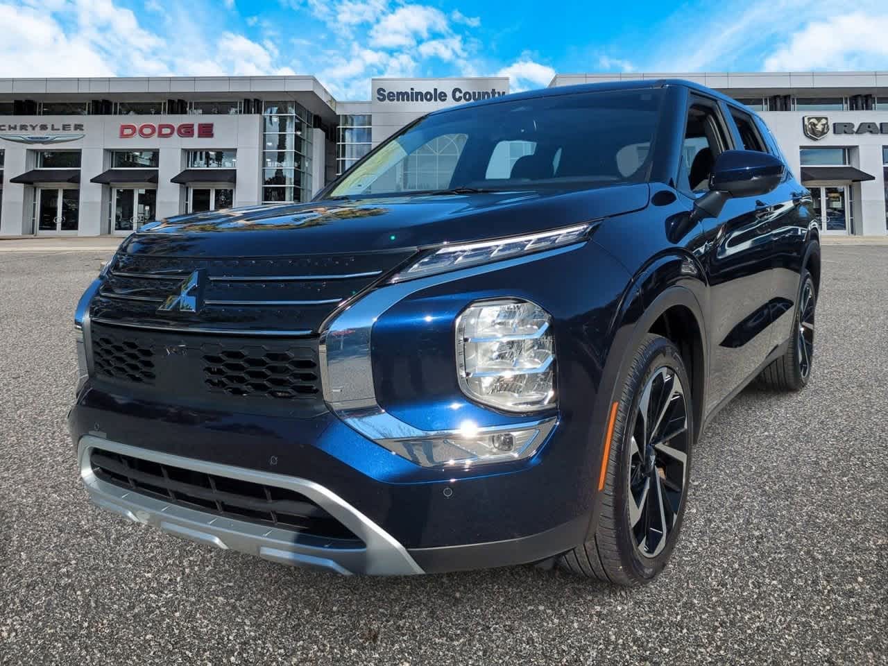 Mitsubishi Outlander SE 2.5 2WD 2024