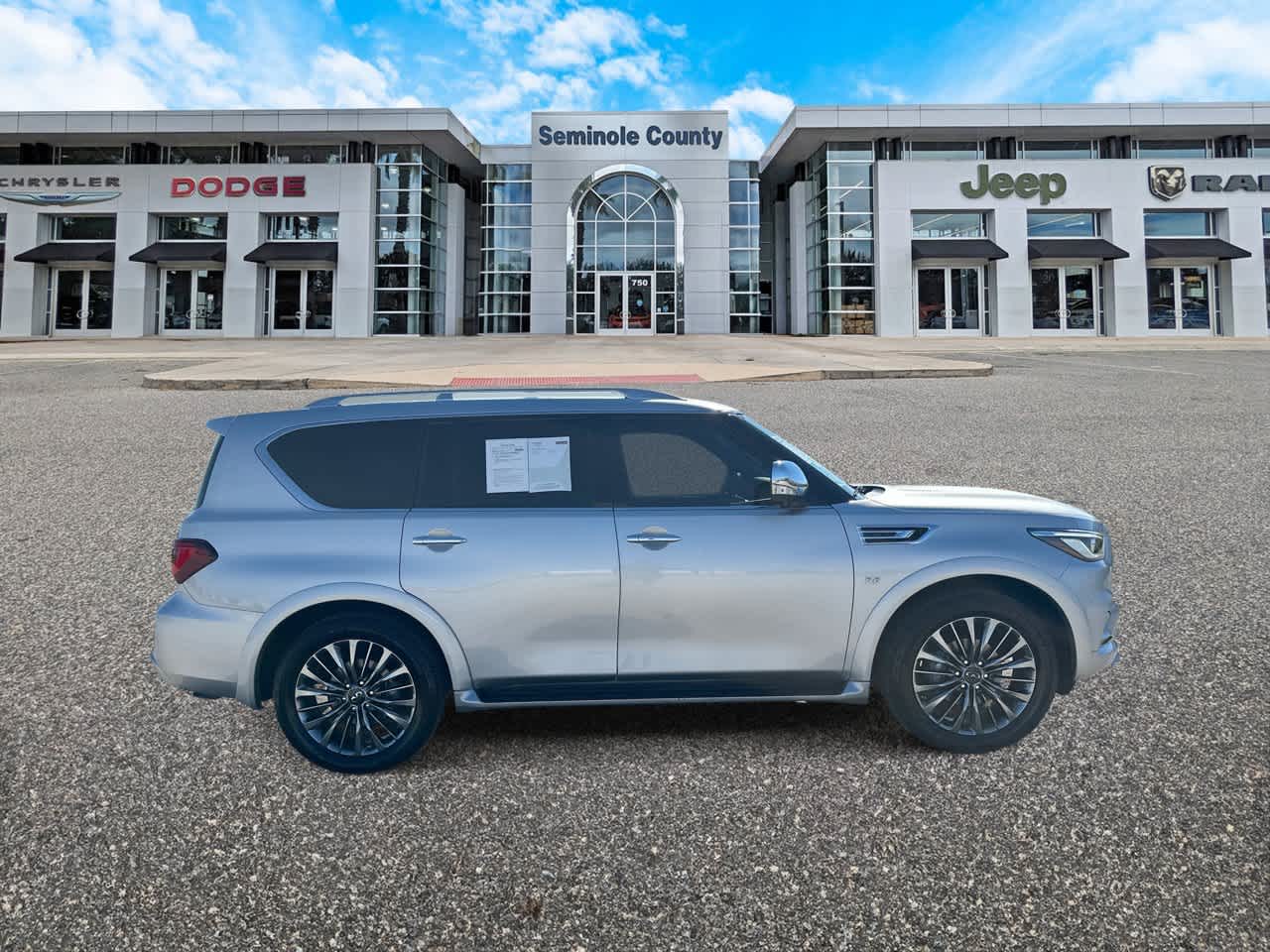 INFINITI QX80 LUXE 2019
