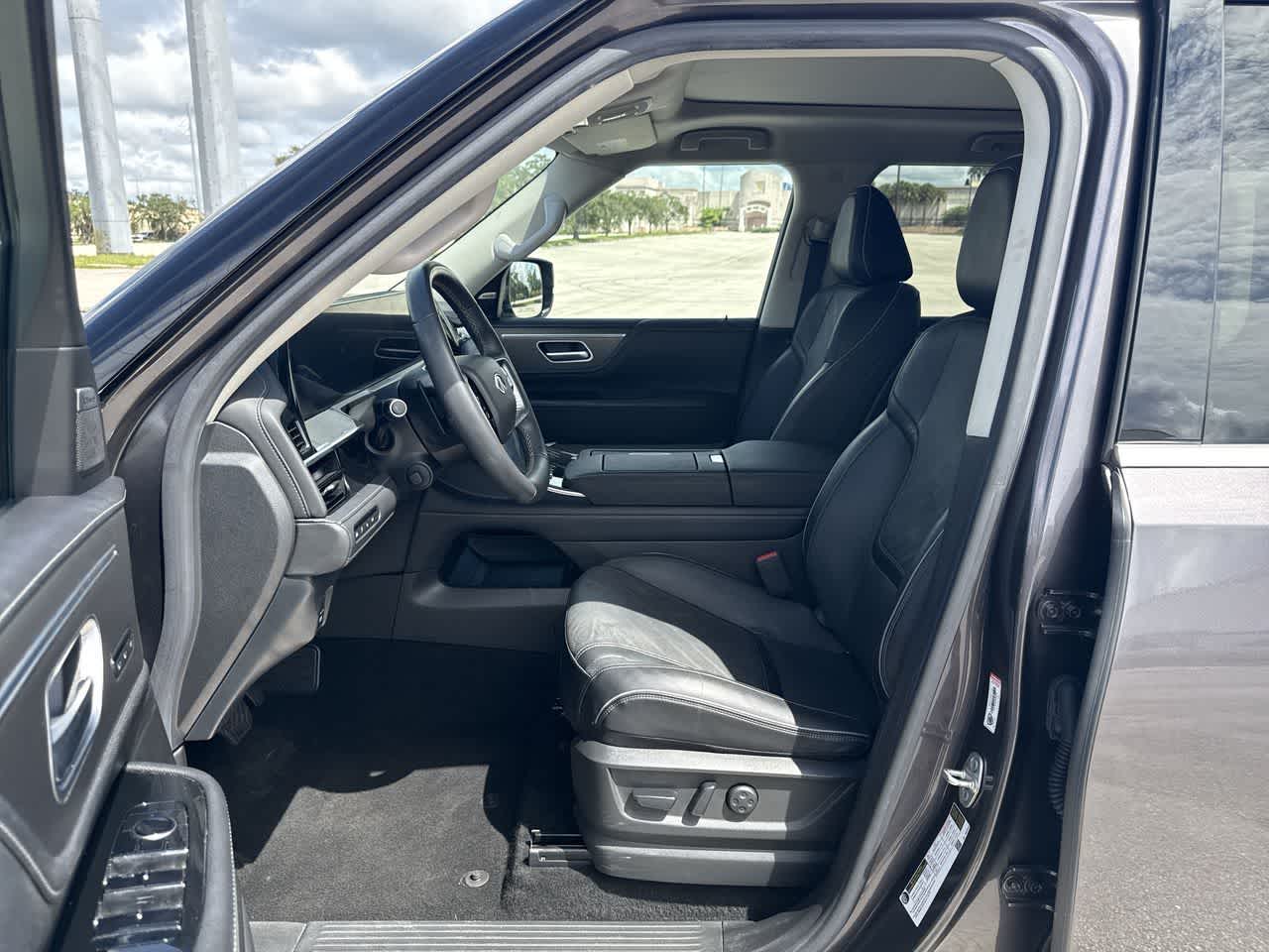 INFINITI QX80 LUXE 2025