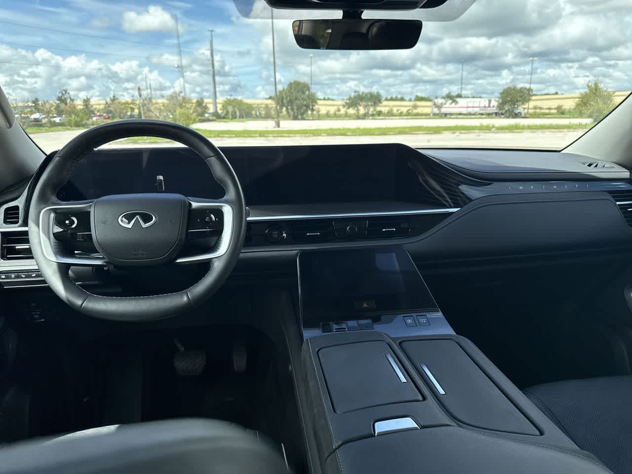 INFINITI QX80 LUXE 2025