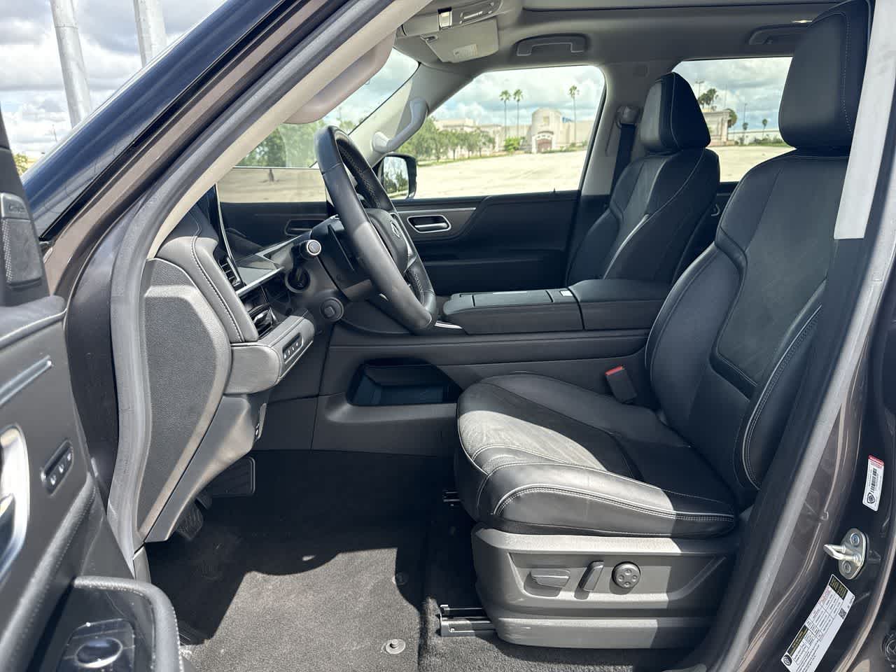INFINITI QX80 LUXE 2025