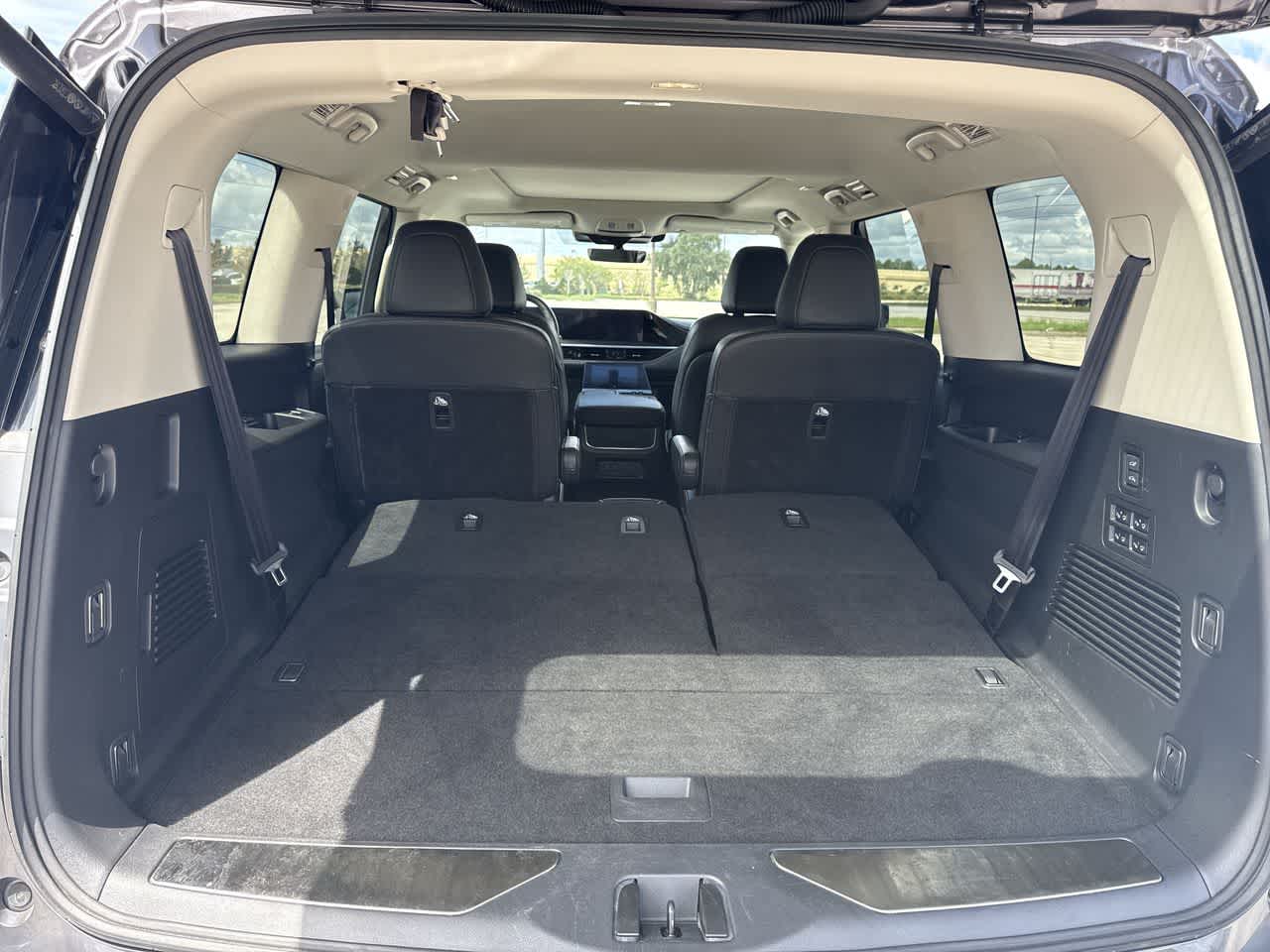 INFINITI QX80 LUXE 2025