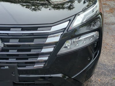 Nissan Rogue Platinum FWD 2025