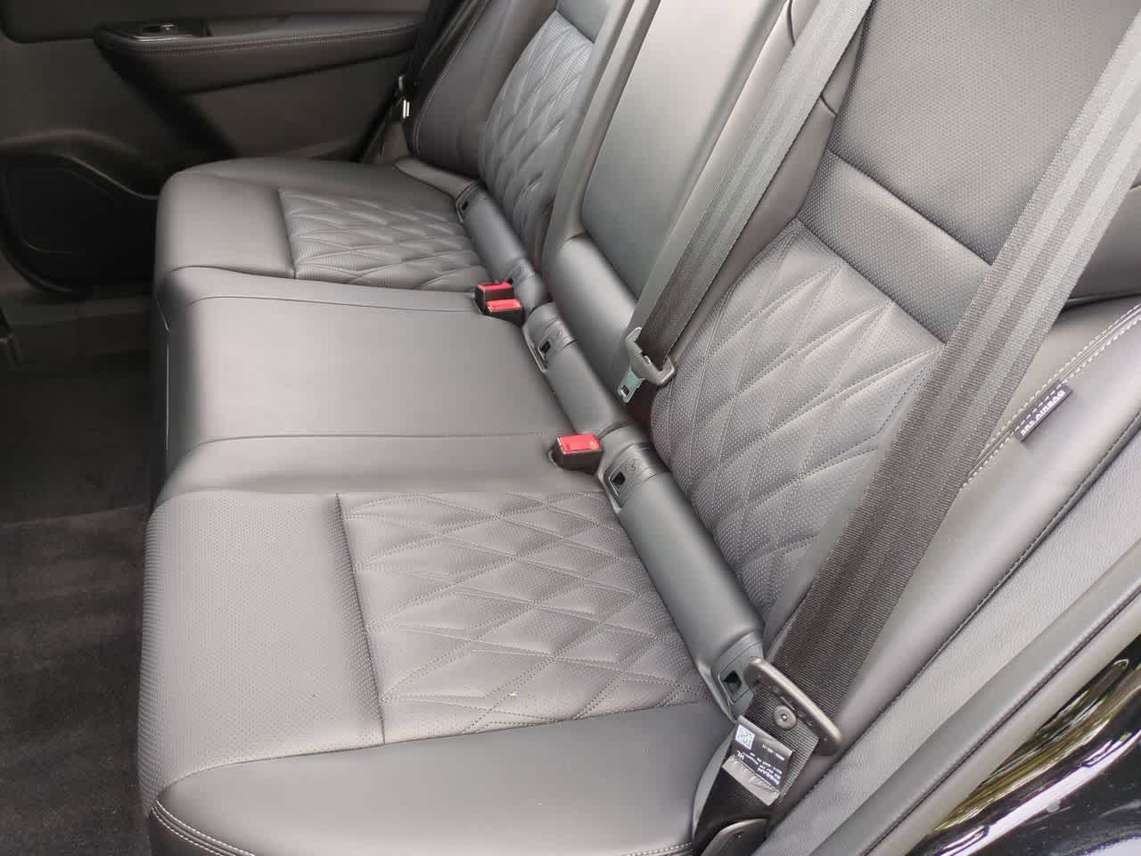 Nissan Rogue Platinum FWD 2025