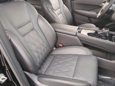 Nissan Rogue Platinum FWD 2025