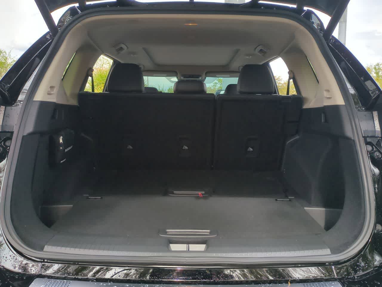 Nissan Rogue Platinum FWD 2025