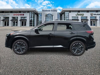 Nissan Rogue Platinum FWD 2025