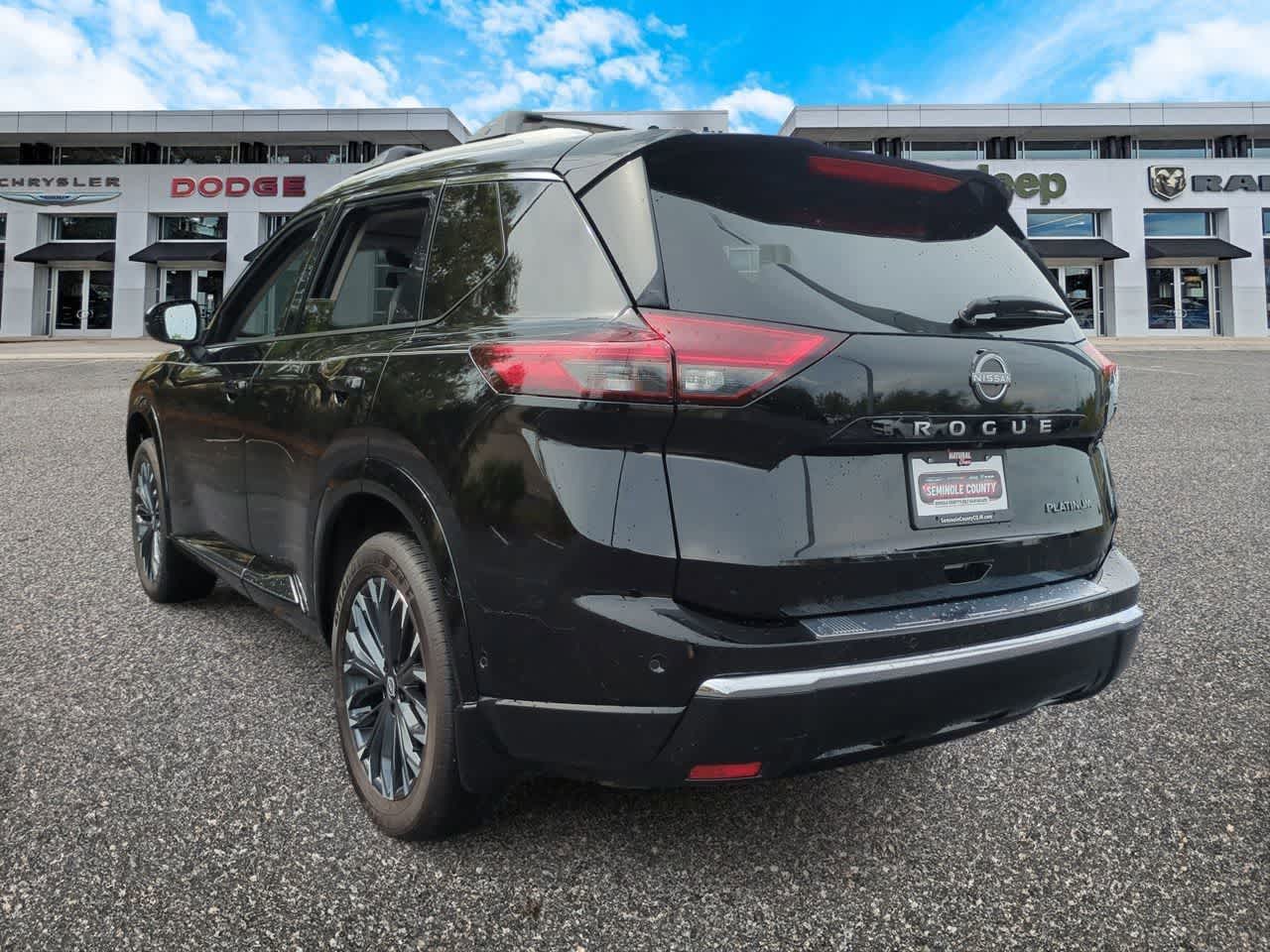 Nissan Rogue Platinum FWD 2025