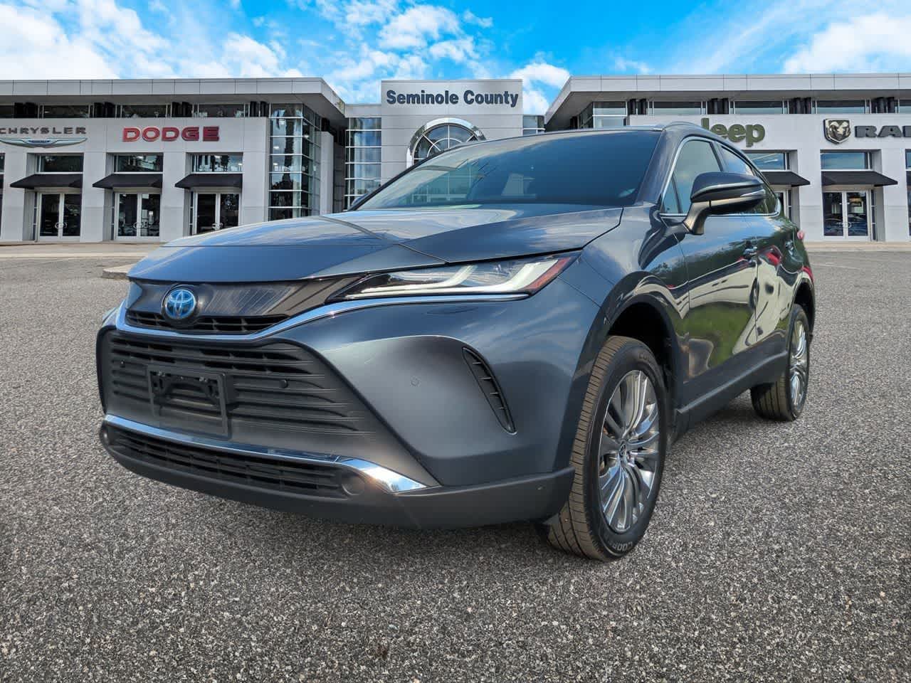 Toyota Venza XLE 2022