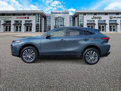 Toyota Venza XLE 2022