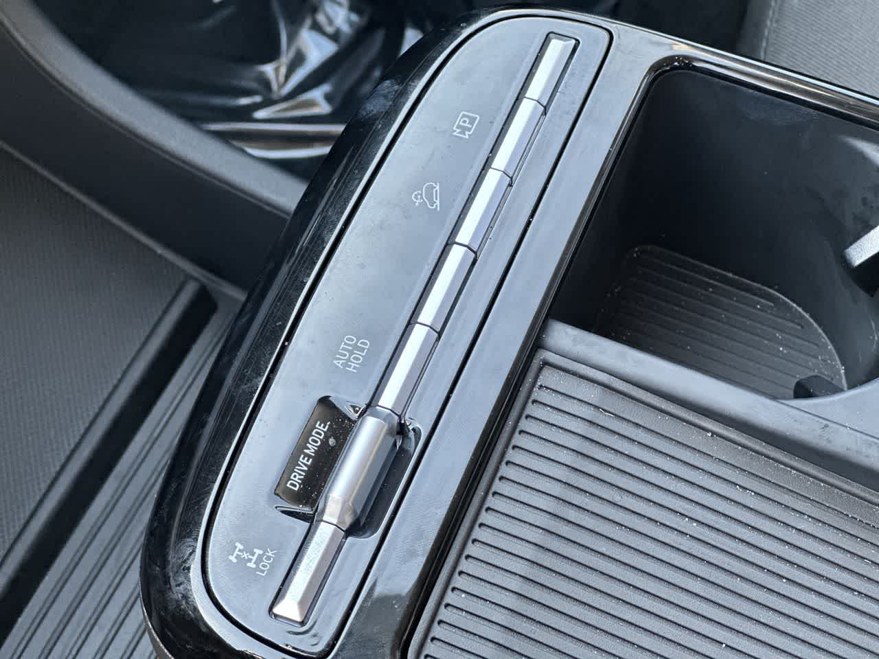 Hyundai Tucson Hybrid SEL 2026